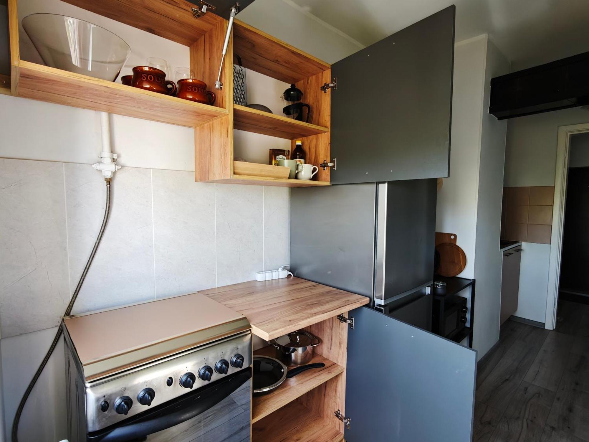 Huoneisto Centre Home, Private Parking